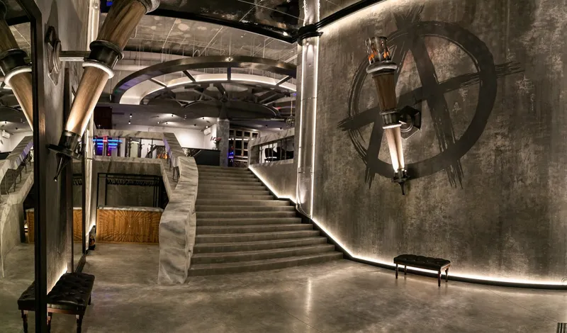 Интерьер ANVIL Club